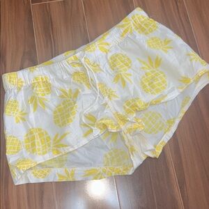 Small J. crew 100% cotton pineapple pajama shorts